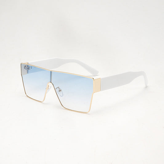 Women’s Square Sunglasses – Minimal Chic – Pre-Order Drop ️✨